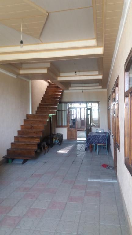 Be My Guest Hotel Osh Exterior photo